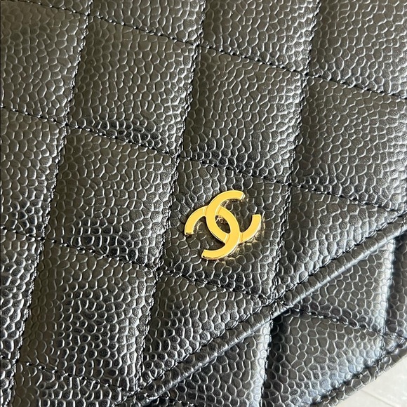 ‼️SOLD‼️CHANEL Wallet on Chain WOC caviar GHW magnetic closure - Picture 2 of 12